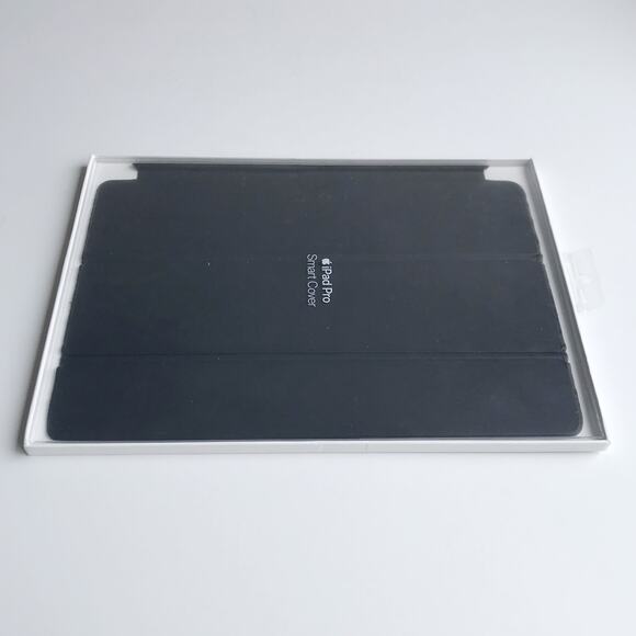 Apple iPad Pro 10.5 Smart Cover Charcoal Gray Grey Slimline Magnetic Folding - Picture 7 of 12